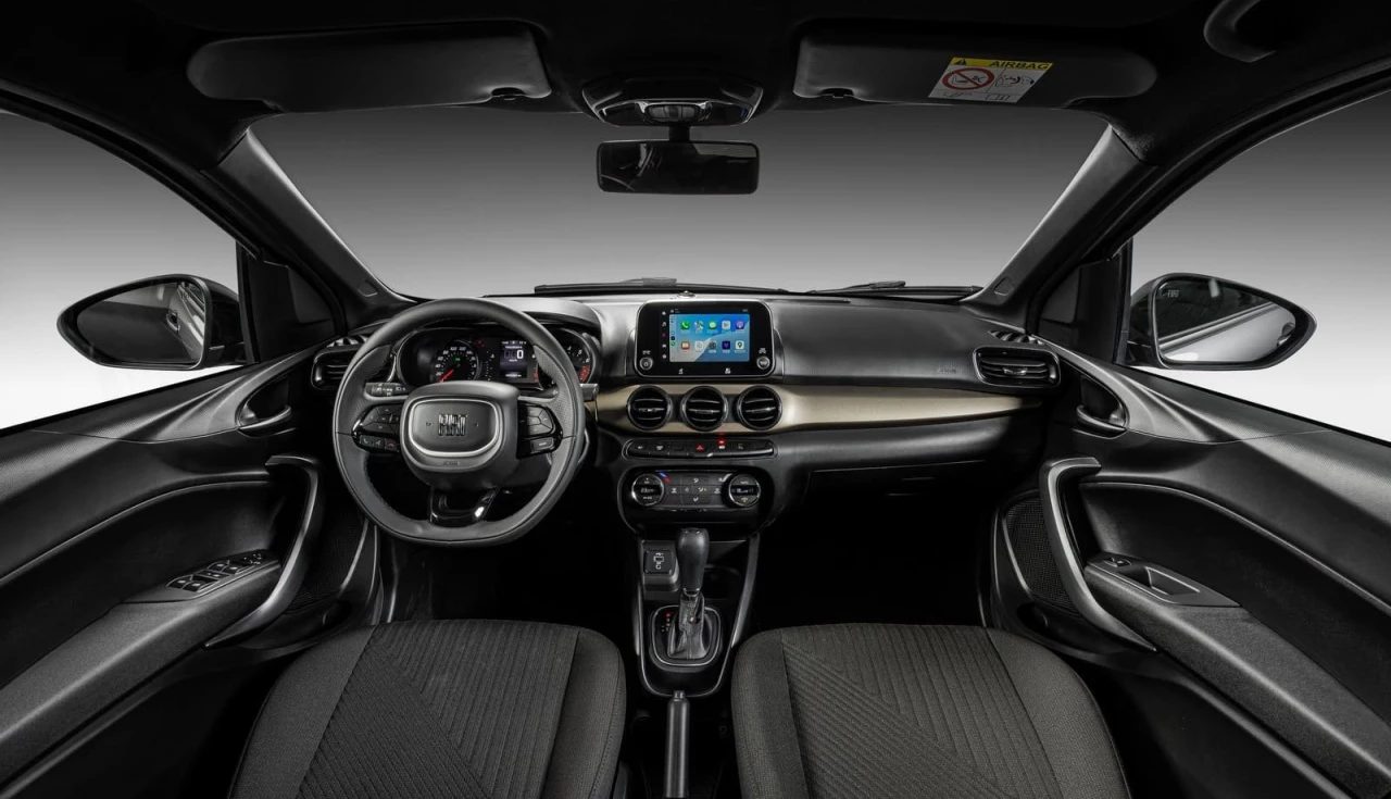 fiat-cronos-drive-at-2026-interior-tecnologia-desempenho-segurança-potencia