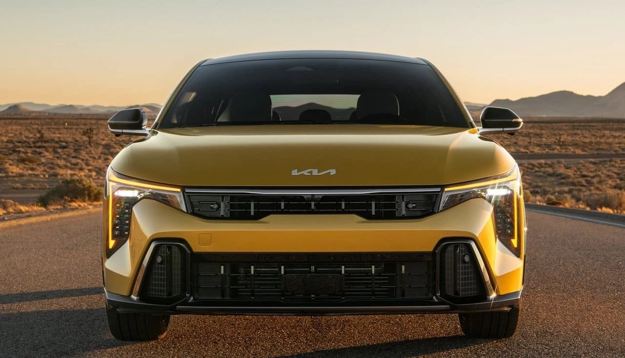 kia-k4-hatchback-2026-3