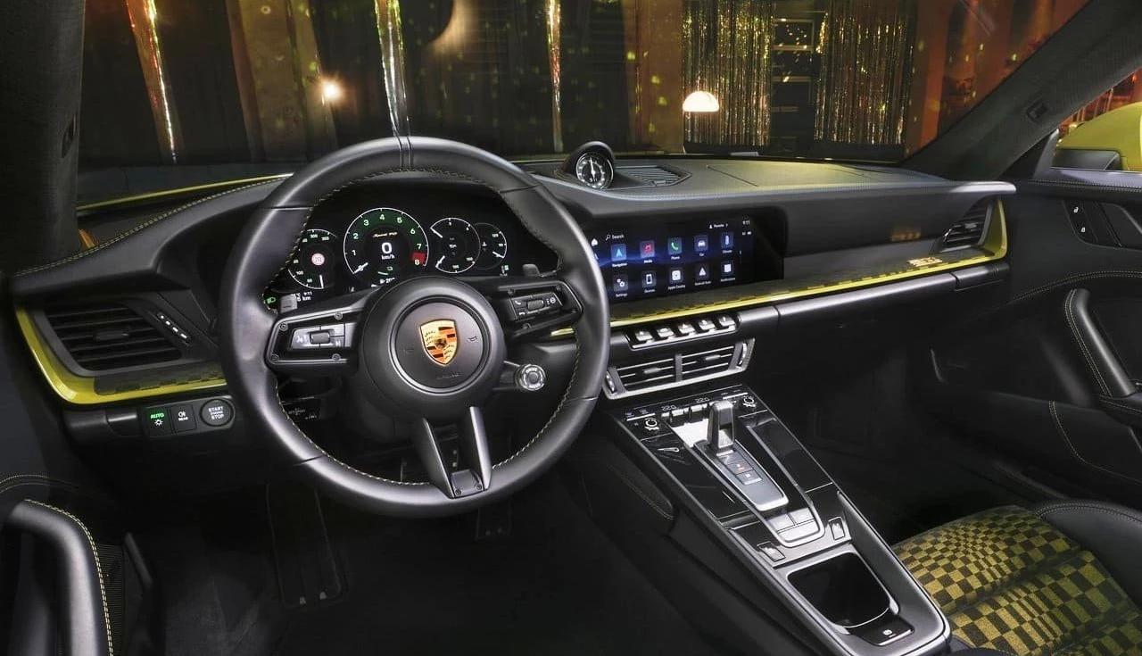 porsche-911-spirit-70-interior-tecnologia-desempenho-segurança-valor