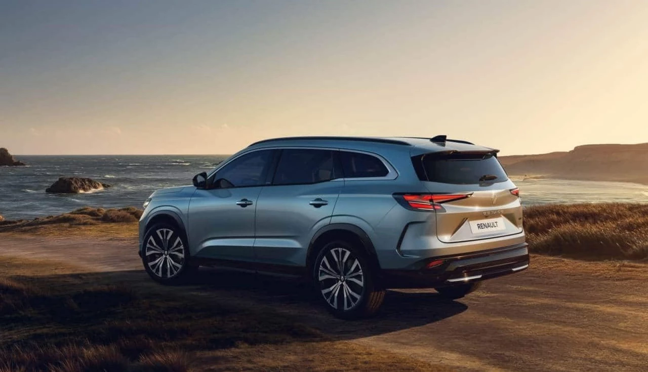 renault-espace-2025-suv-premium-design-externo