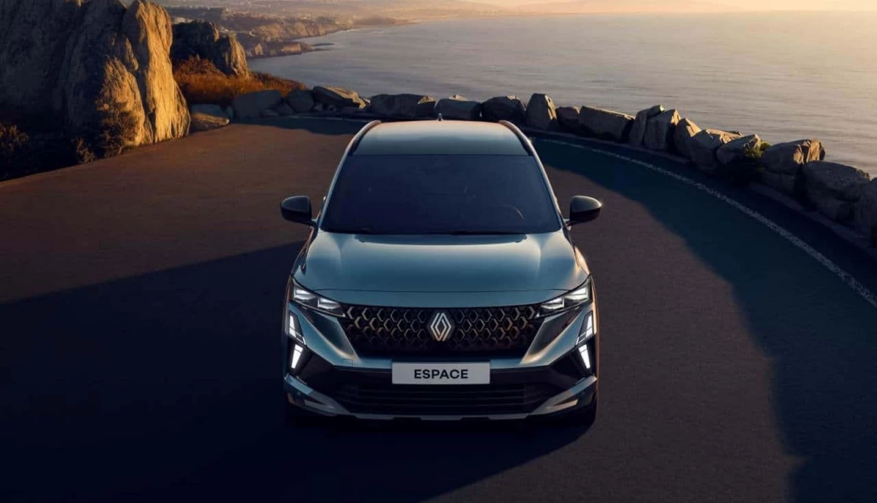 renault-espace-2025-suv-premium-3