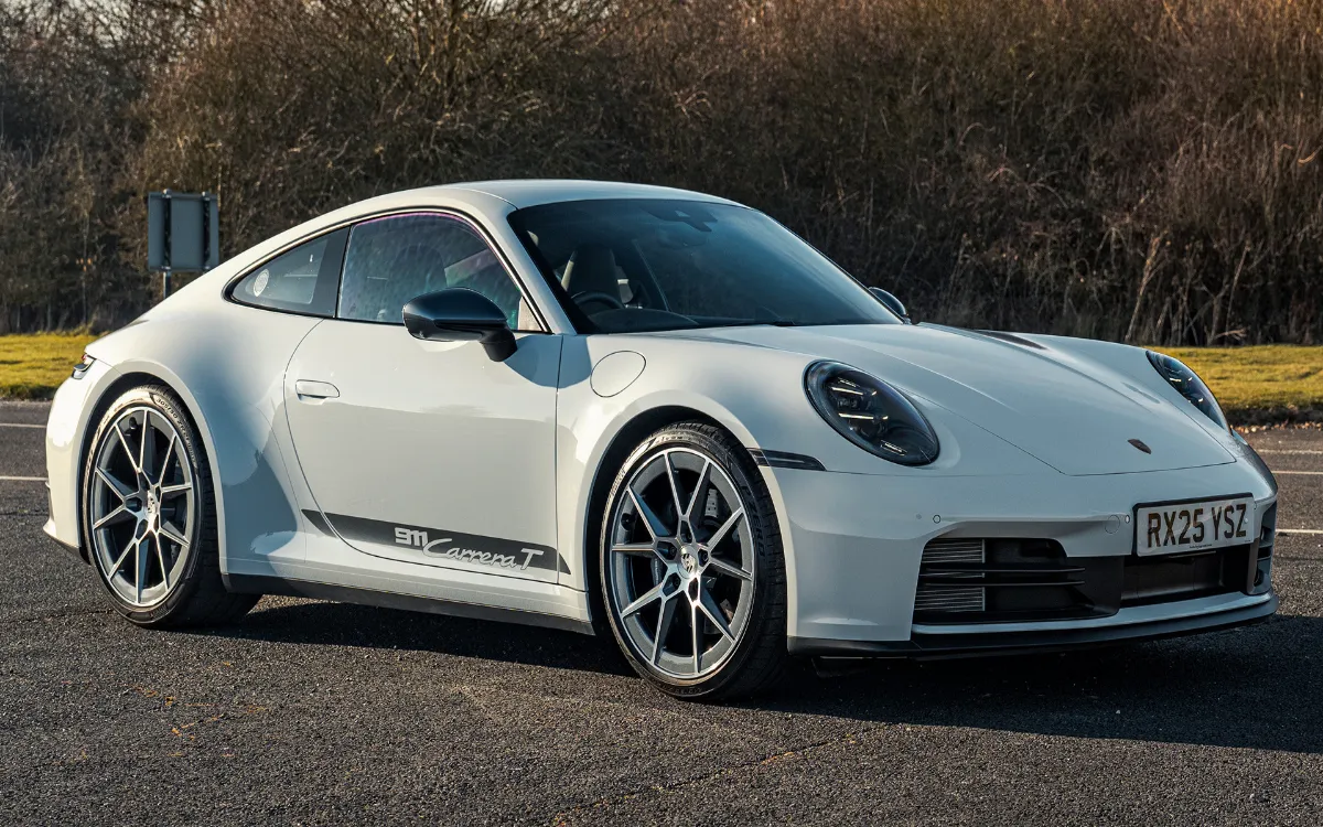 2025-Porsche-911-Carrera-T-UK-