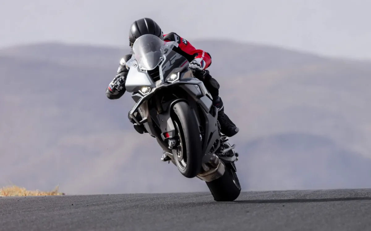 BMW-S-1000-RR-2026
