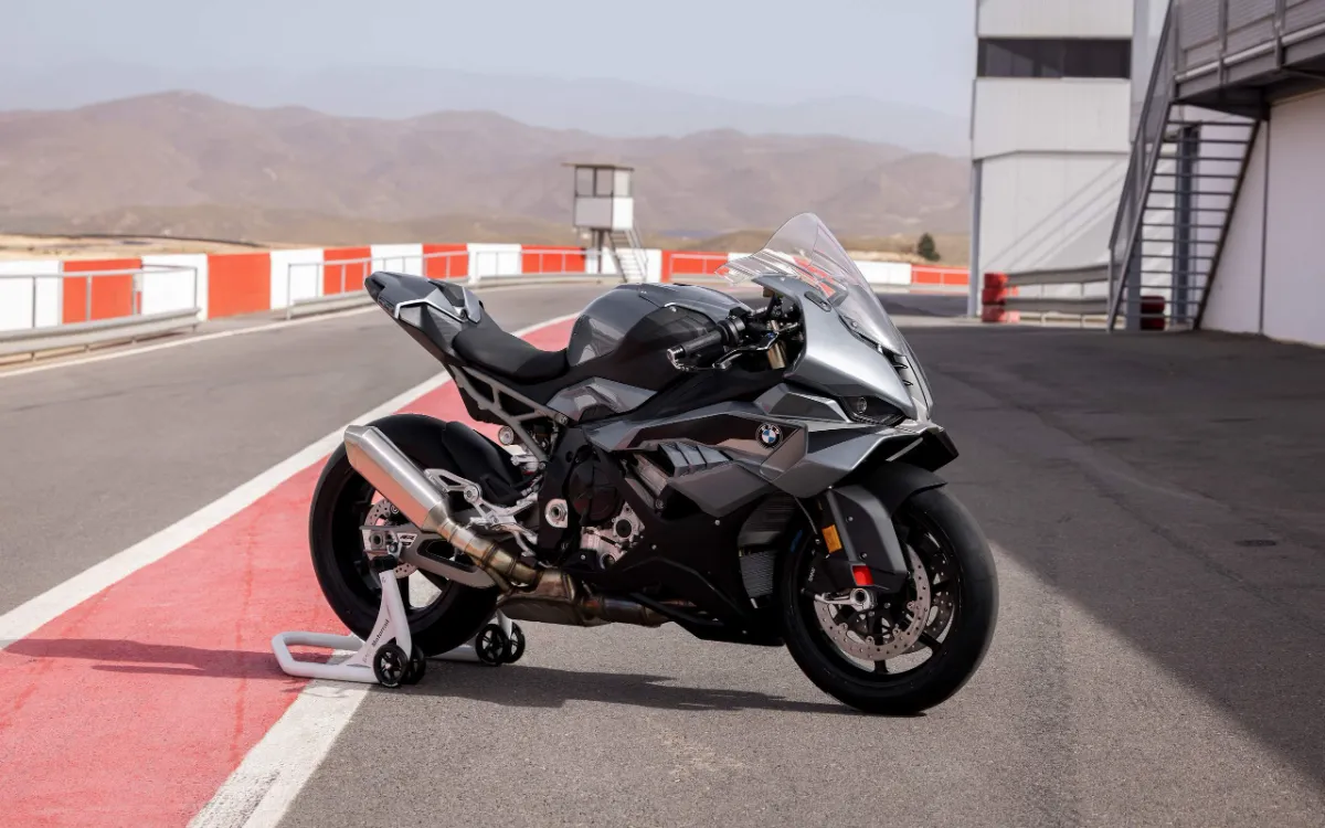 BMW-S-1000-RR-2026