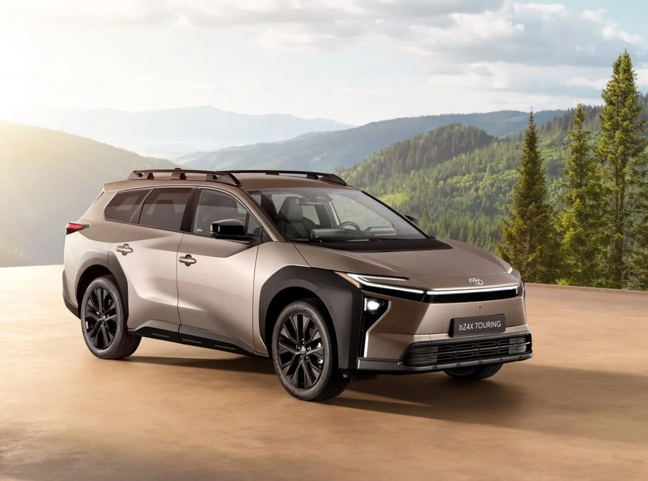 Toyota-bZ4X-Touring-2026