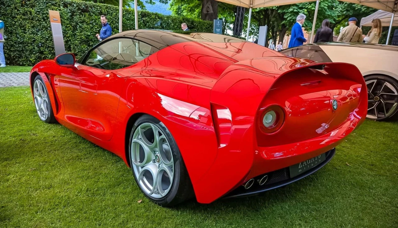 alfa-romeo-8c-doppiacoda-zagato-2025