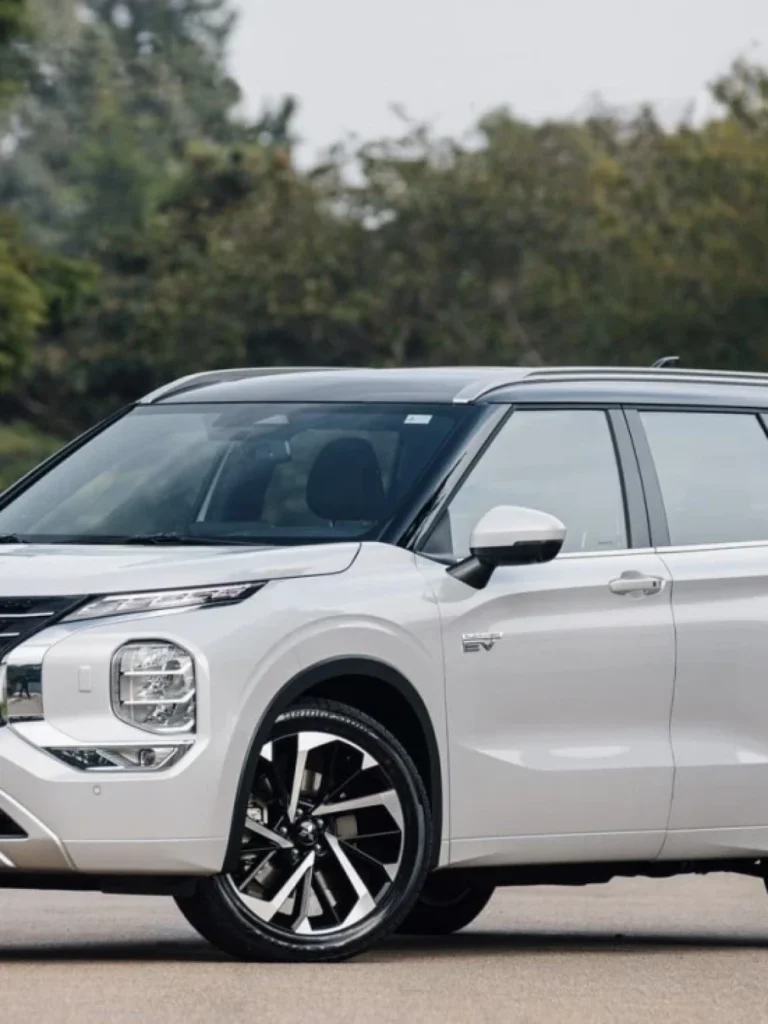 mitsubishi-outlander-phev-signature-2025-