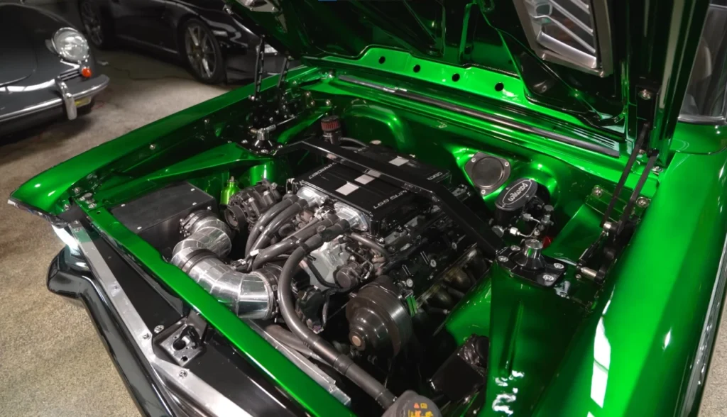 Chevrolet Nova 1967, apelidado de “ZR9 Nova”, pilotado e construído no estilo garage‑built