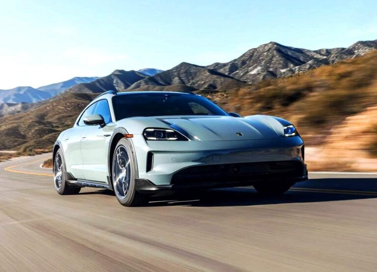 Porsche Taycan 4S Cross Turismo 2025
