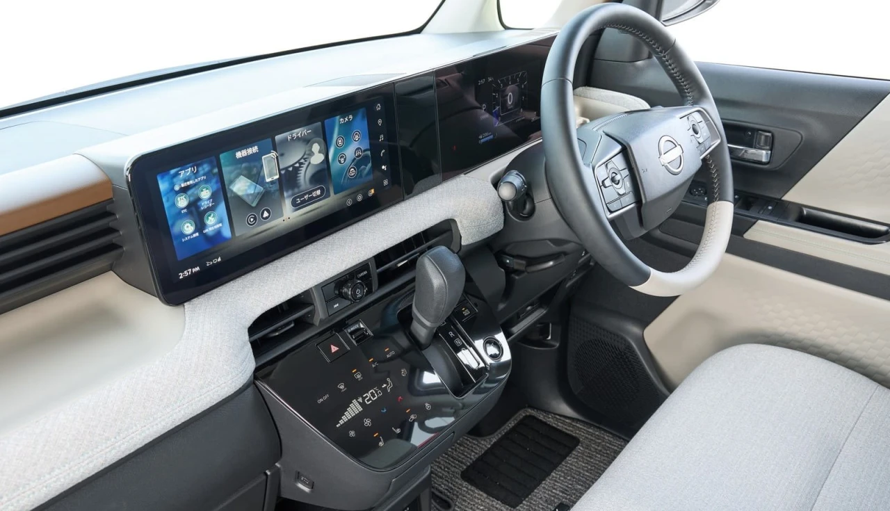 Nissan Roox 2026