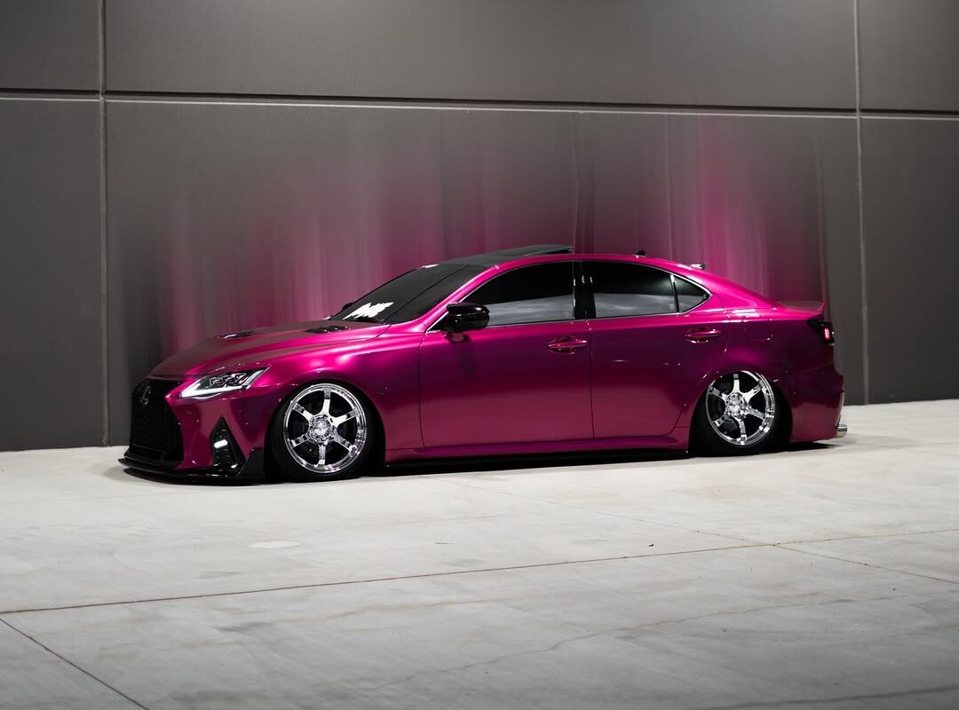 Lexus LS250