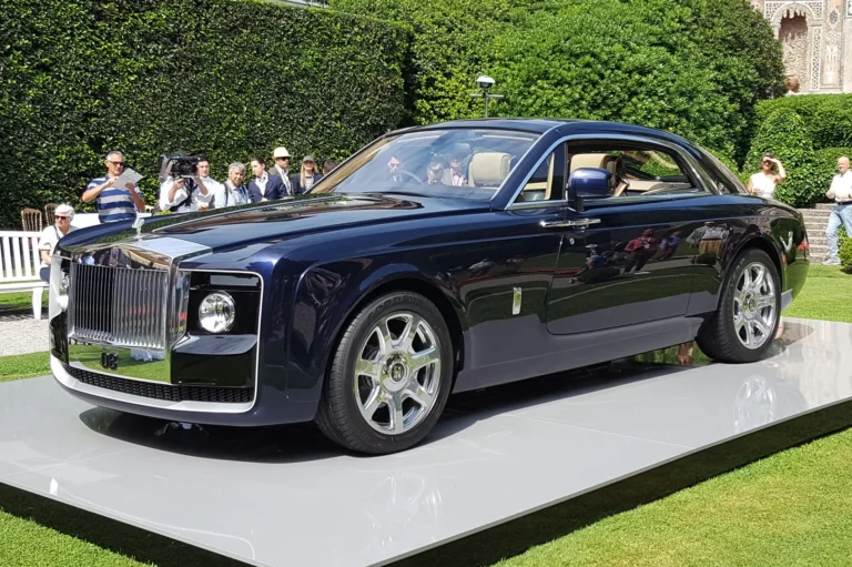 Top 10 Carros Mais Caros do Mundo em 2025