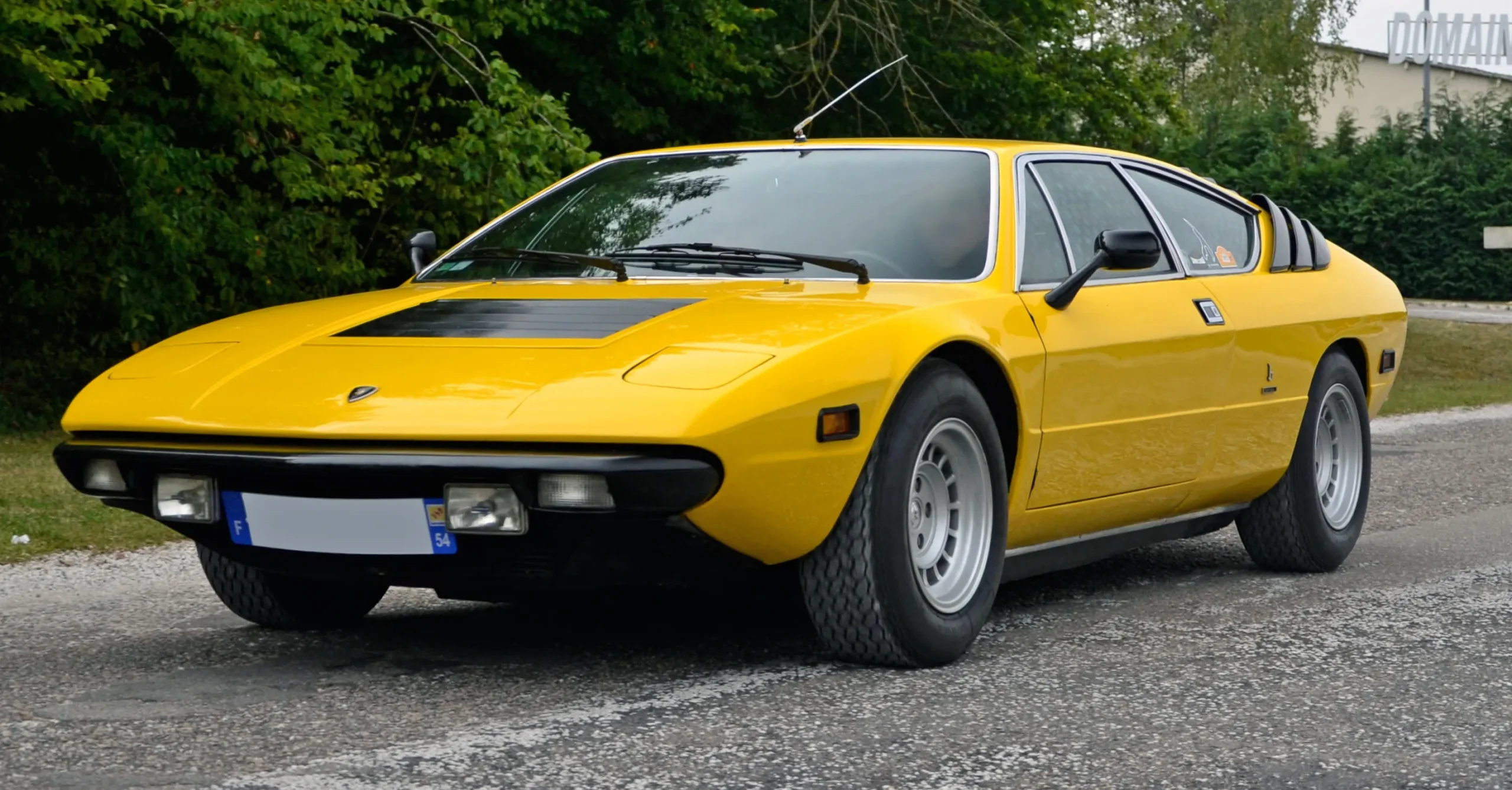 todos os modelos de produção lançados pela Lamborghini