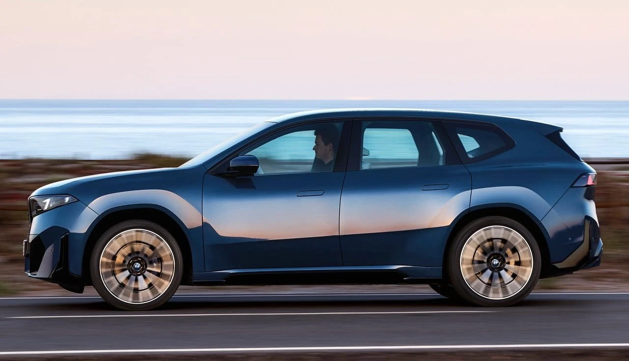 BMW iX3 2026
