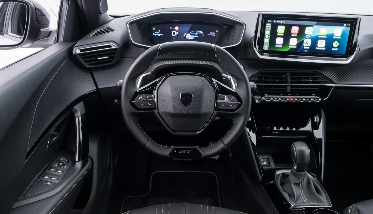 Peugeot 2008 2026 híbrido