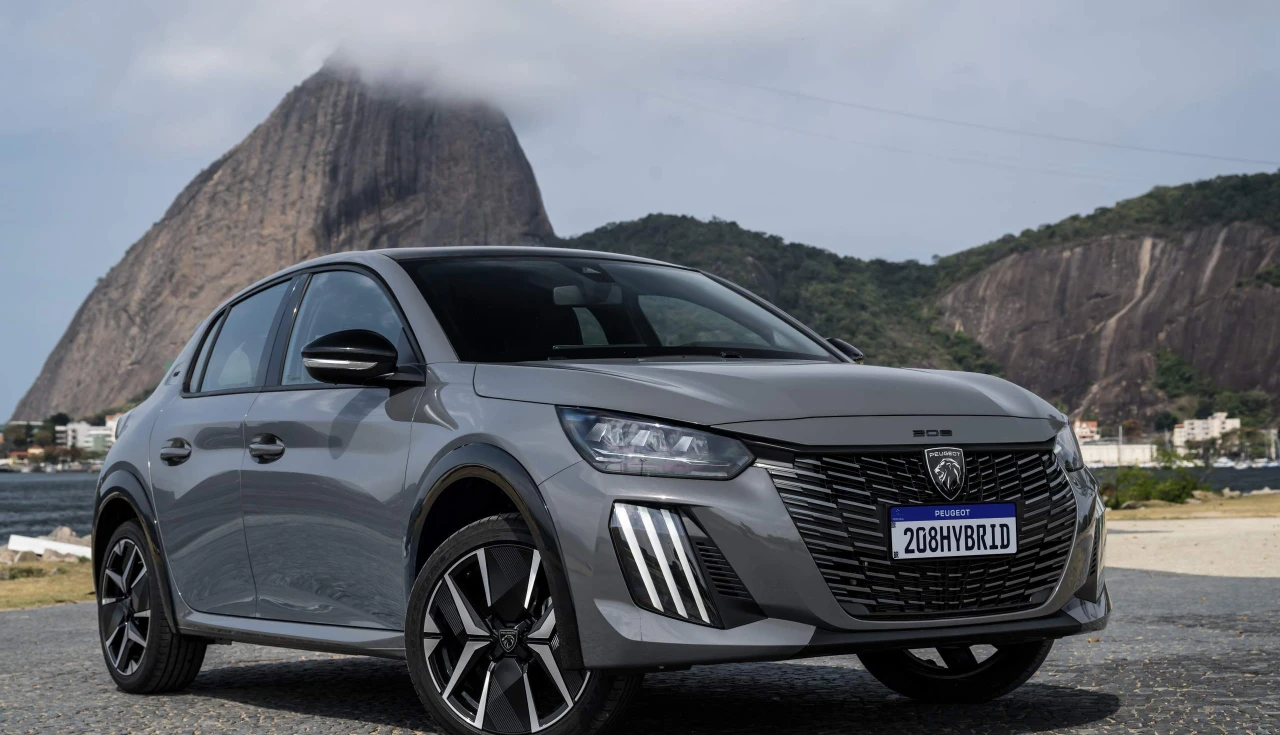 Peugeot 208 2026 Hybrid