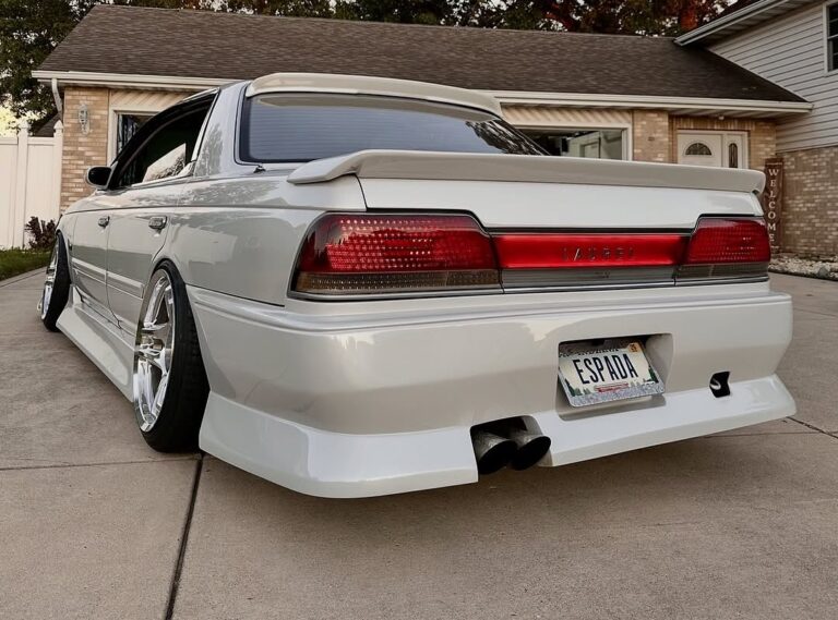 Nissan Laurel C33