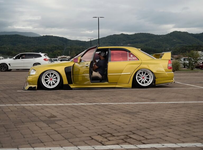 Mercedes-Benz W202