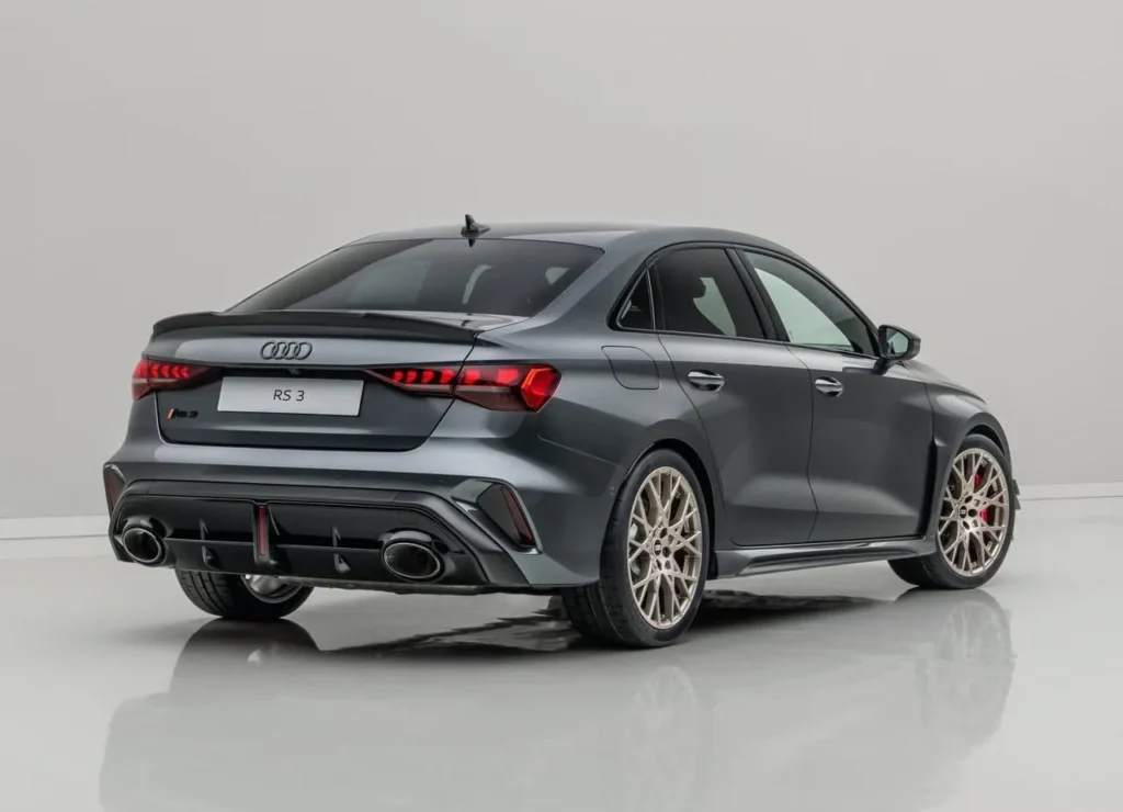 Audi RS 3 Competition Limited imagem da traseira