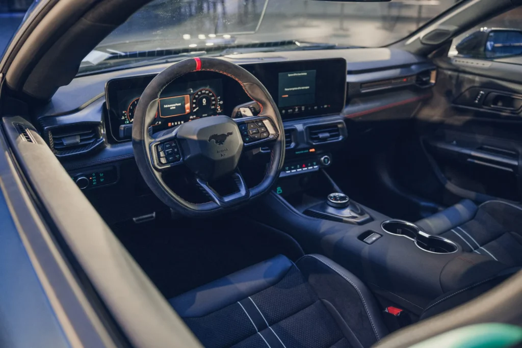 Ford Mustang Dark Horse SC 2026