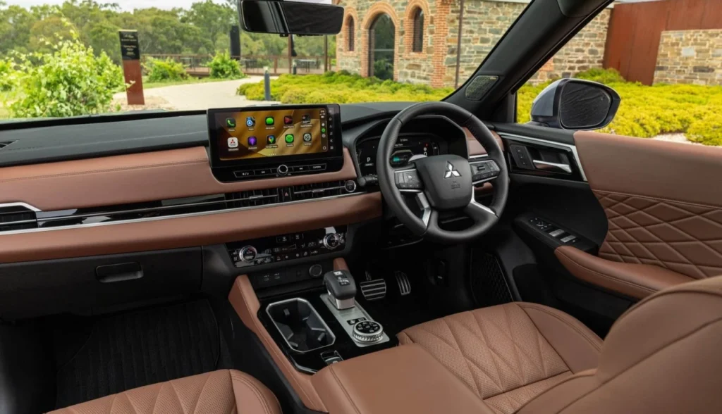 mitsubishi-outlander-phev-2026-interior