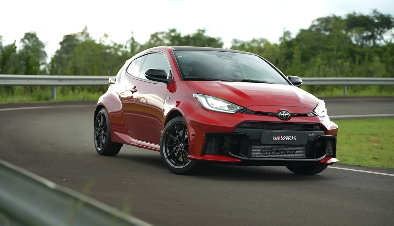 GR Yaris